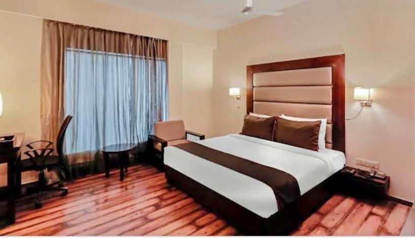 Vedantam Hotel Haridwar Bagian luar foto