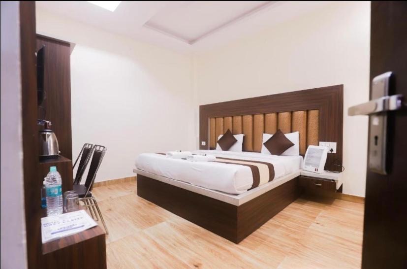 Vedantam Hotel Haridwar Bagian luar foto