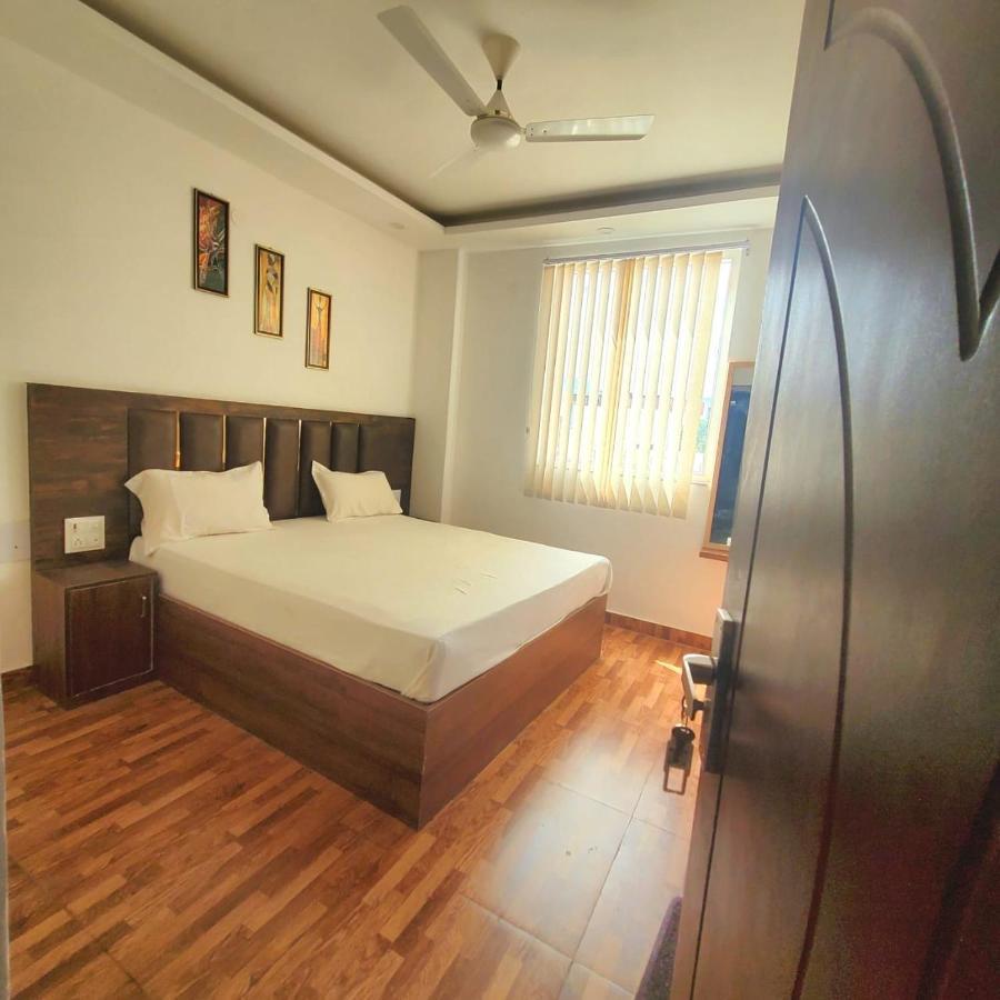 Vedantam Hotel Haridwar Bagian luar foto